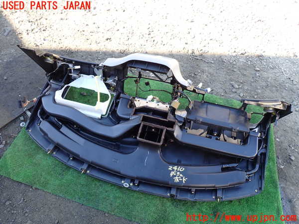 5UPJ-24107505]デリカ スペースギア(PD6W)ダッシュボード 中古_m0005.jpg