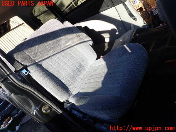 5UPJ-24107035]デリカ スペースギア(PD6W)運転席シート 中古_m0001.jpg