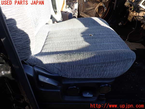 5UPJ-24107035]デリカ スペースギア(PD6W)運転席シート 中古_m0003.jpg