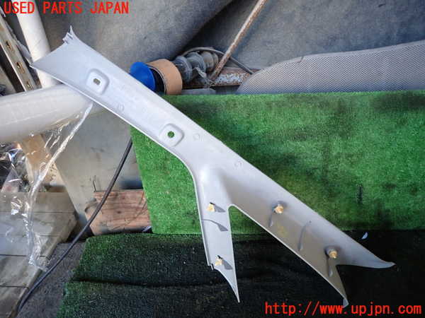 5UPJ-24107655]デリカ スペースギア(PD6W)右フロントピラートリム 中古_m0003.jpg