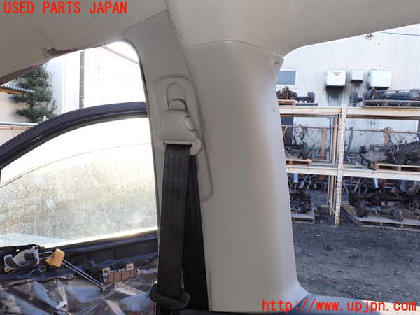 1UPJ-24107665]デリカ スペースギア(PD6W)右センターピラートリム 中古_m0001.jpg