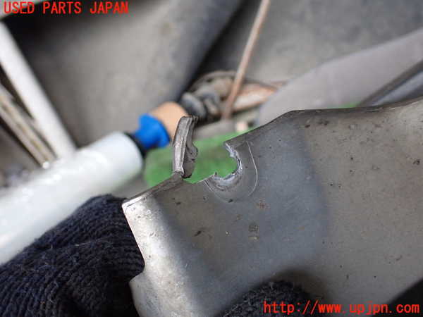 5UPJ-24111446]ハイラックスサーフ(KZN185W)左後オーバーフェンダー 中古_m0004.jpg