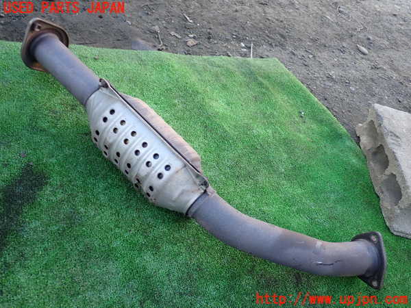 1UPJ-24112661]ハイラックスサーフ(KZN185W)触媒1 中古_m0002.jpg