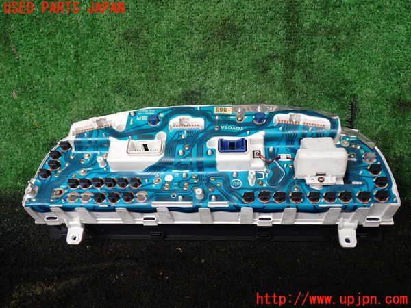 1UPJ-24116170]ハイラックスサーフ(KZN185W)スピードメーター 中古_m0003.jpg