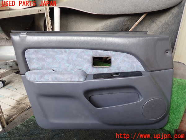 1UPJ-24111264]ハイラックスサーフ(KZN185W)左前ドア内張り 中古_m0001.jpg