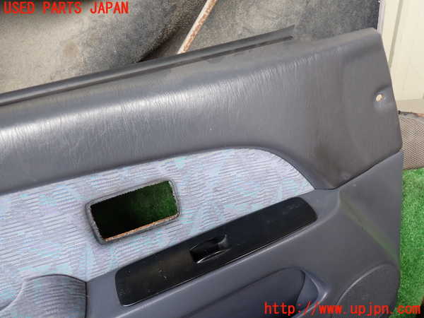 1UPJ-24111264]ハイラックスサーフ(KZN185W)左前ドア内張り 中古_m0002.jpg