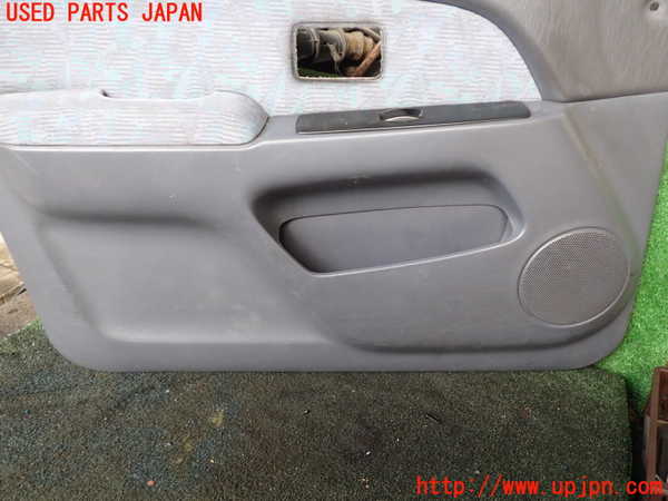 1UPJ-24111264]ハイラックスサーフ(KZN185W)左前ドア内張り 中古_m0004.jpg
