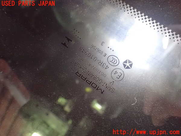 1UPJ-24121470]ジープ・コマンダー(H620)1列目サンルーフガラス 43R-010948 中古_m0003.jpg