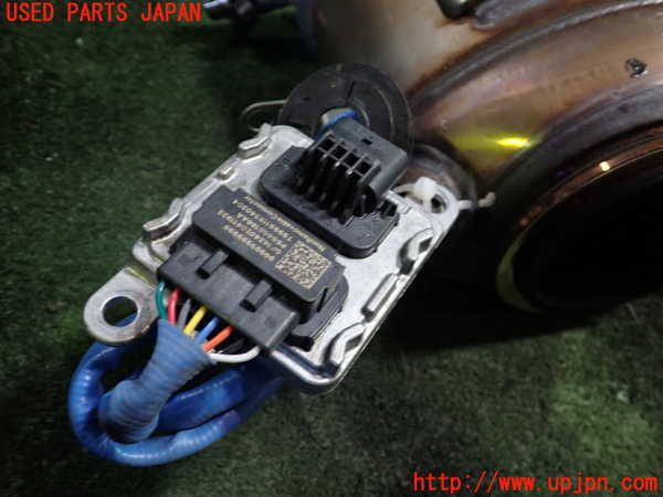 1UPJ-24122661]ジープ・コマンダー(H620)触媒1 ジャンク部品取り_m0005.jpg