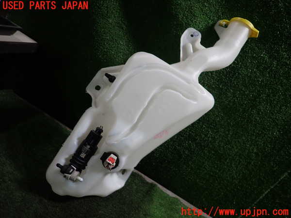 1UPJ-24126791]ジープ・コマンダー(H620)ウォッシャータンク1 中古_m0001.jpg