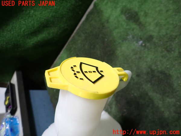 1UPJ-24126791]ジープ・コマンダー(H620)ウォッシャータンク1 中古_m0003.jpg