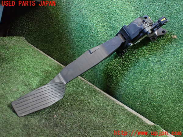 1UPJ-24126381]ジープ・コマンダー(H620)センサー1 (アクセルペダル) 中古_m0001.jpg