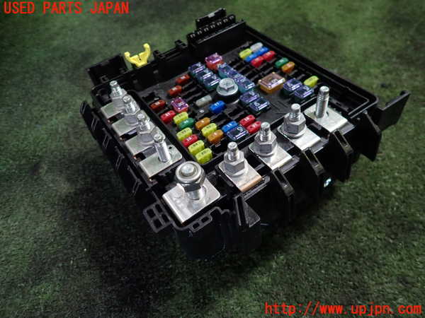 1UPJ-24126741]ジープ・コマンダー(H620)ヒューズボックス1 中古_m0001.jpg