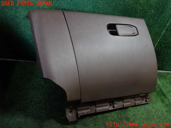 1UPJ-24127516]ジープ・コマンダー(H620)グローブボックス1 中古_m0001.jpg