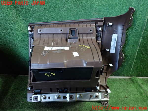 1UPJ-24127516]ジープ・コマンダー(H620)グローブボックス1 中古_m0003.jpg