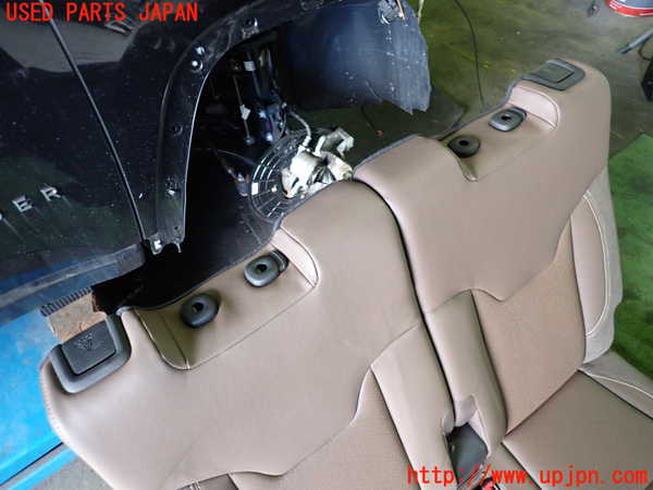 1UPJ-24127210]ジープ・コマンダー(H620)3列目シート 中古_m0002.jpg