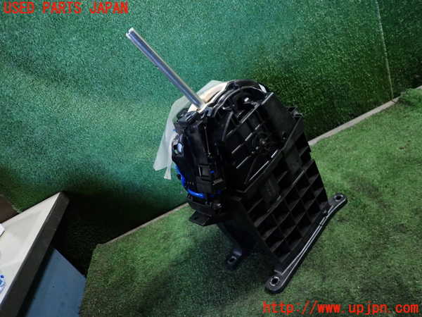 1UPJ-24127555]ジープ・コマンダー(H620)ATシフトレバー 中古_m0001.jpg