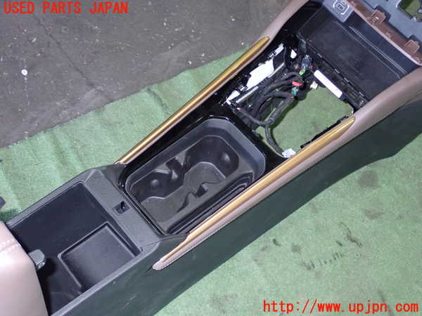 1UPJ-24127540]ジープ・コマンダー(H620)センターコンソール 中古_m0002.jpg