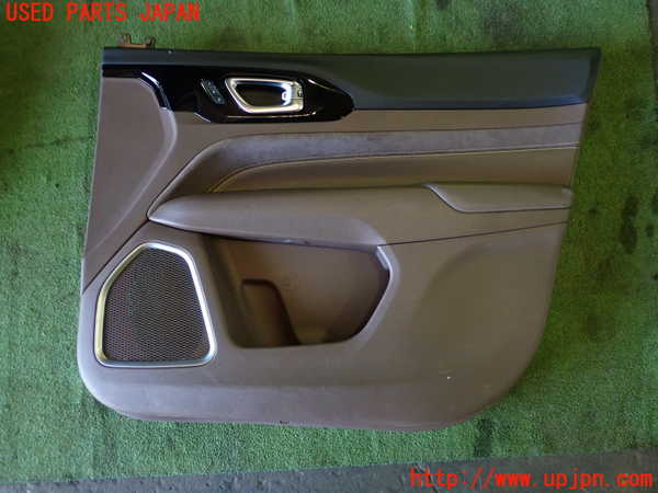 1UPJ-24121234]ジープ・コマンダー(H620)右前ドア内張り 中古_m0001.jpg