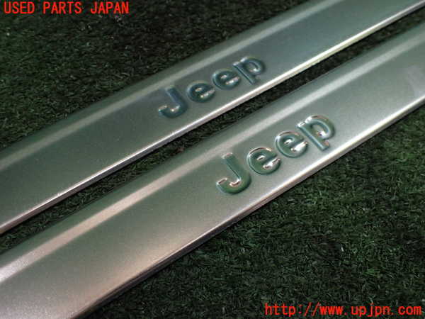 1UPJ-24127740]ジープ・コマンダー(H620)スカッフプレート 中古_m0003.jpg