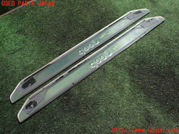 1UPJ-24127740]ジープ・コマンダー(H620)スカッフプレート 中古_m0005.jpg