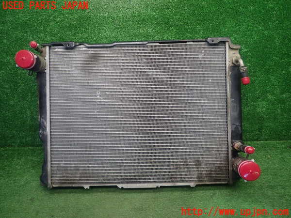 5UPJ-24132321]ハイエースワゴン100系(KZH100G)ラジエーター1 中古_m0002.jpg
