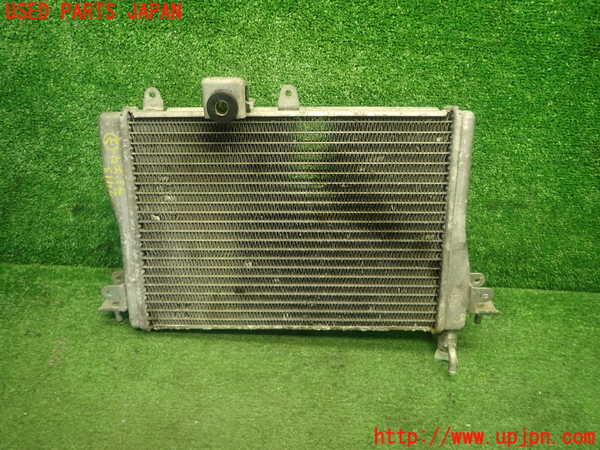 1UPJ-24132323]ハイエースワゴン100系(KZH100G)ラジエーター3 中古_m0001.jpg