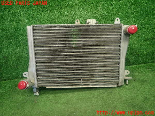1UPJ-24132323]ハイエースワゴン100系(KZH100G)ラジエーター3 中古_m0002.jpg