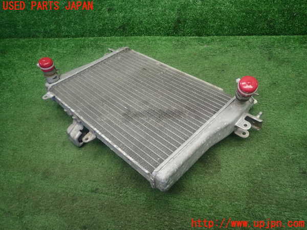 1UPJ-24132323]ハイエースワゴン100系(KZH100G)ラジエーター3 中古_m0004.jpg