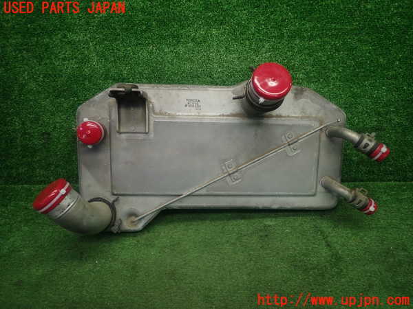 1UPJ-24132451]ハイエースワゴン100系(KZH100G)インタークーラー1 中古_m0002.jpg