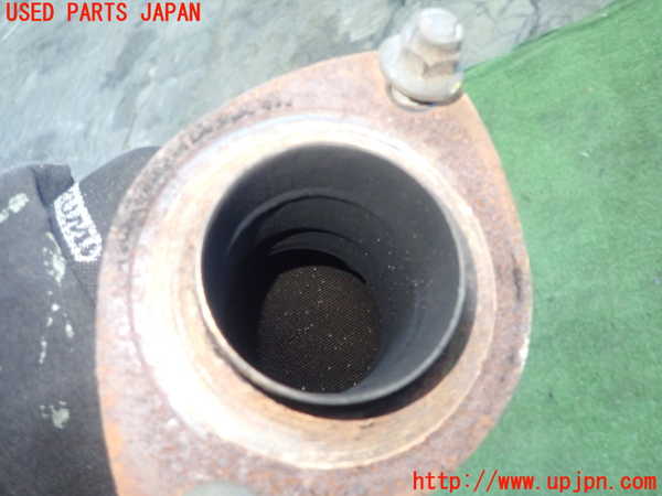 1UPJ-24132661]ハイエースワゴン100系(KZH100G)触媒1 中古_m0003.jpg