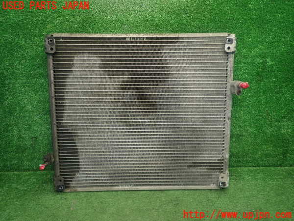 1UPJ-24136031]ハイエースワゴン100系(KZH100G)エアコンコンデンサー1 中古_m0001.jpg
