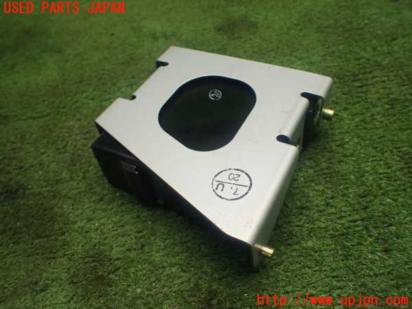 5UPJ-24136125]ハイエースワゴン100系(KZH100G)ABSコンピューター 中古_m0002.jpg