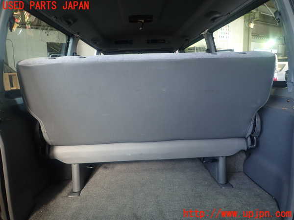 5UPJ-24137210]ハイエースワゴン100系(KZH100G)3列目シート 中古_m0004.jpg