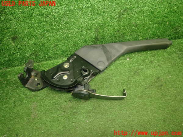 5UPJ-24137550]ハイエースワゴン100系(KZH100G)サイドブレーキレバー 中古_m0002.jpg