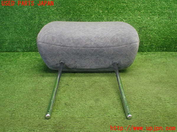 5UPJ-24137240]ハイエースワゴン100系(KZH100G)右3列目ヘッドレスト 中古_m0004.jpg