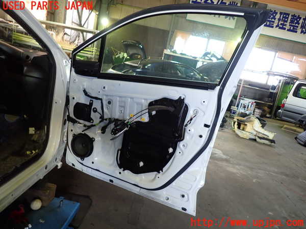 5UPJ-24141230]C-HRハイブリッド(ZYX10)右前ドア 43R-00034 ジャンク部品取り_m0005.jpg