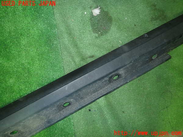 1UPJ-24141392]C-HRハイブリッド(ZYX10)左サイドステップ 中古_m0003.jpg