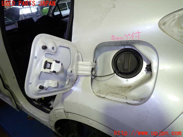 5UPJ-24141690]C-HRハイブリッド(ZYX10)フューエルリッド 中古_m0003.jpg