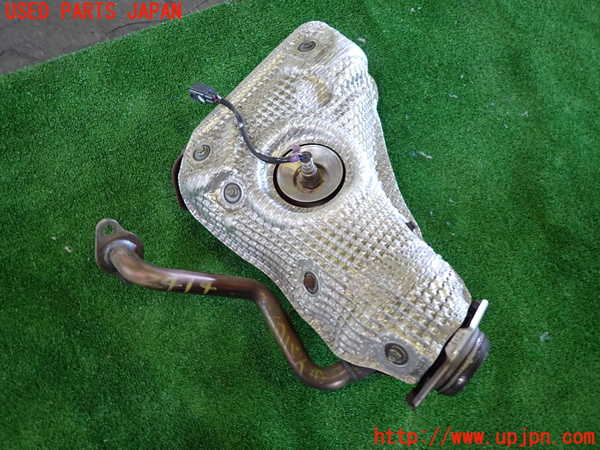 1UPJ-24142661]C-HRハイブリッド(ZYX10)触媒1 中古_m0001.jpg