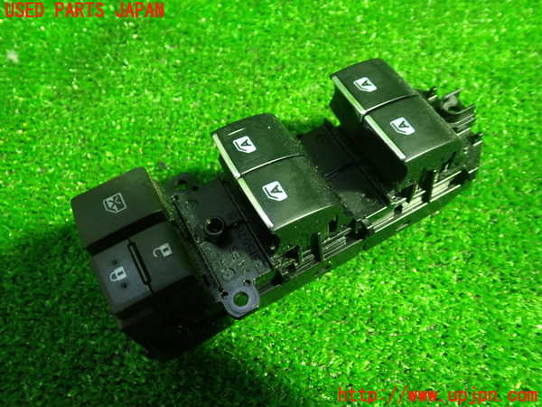 5UPJ-24146240]C-HRハイブリッド(ZYX10)右前パワーウィンドウスイッチ 中古_m0001.jpg