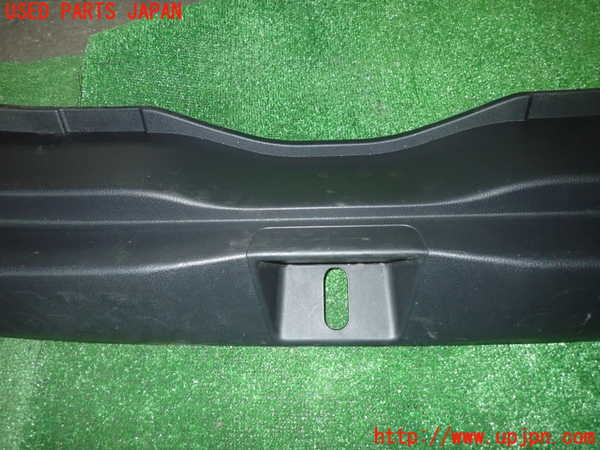 5UPJ-24147773]C-HRハイブリッド(ZYX10)ラゲッジトレイ3 中古_m0003.jpg