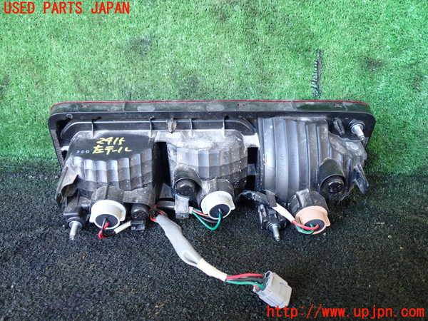 1UPJ-24151536]ジムニー シエラ(JB74W)左テールランプ 中古_m0002.jpg