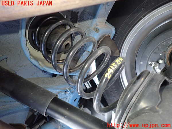 5UPJ-24155105]ジムニー シエラ(JB74W)左リアスプリング 中古_m0001.jpg