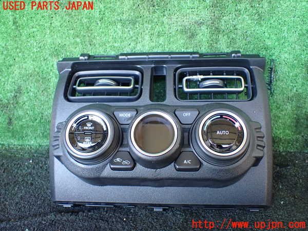 1UPJ-24156066]ジムニー シエラ(JB74W)エアコンスイッチ1 中古_m0001.jpg
