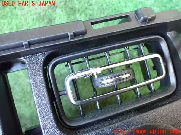 1UPJ-24156066]ジムニー シエラ(JB74W)エアコンスイッチ1 中古_m0002.jpg