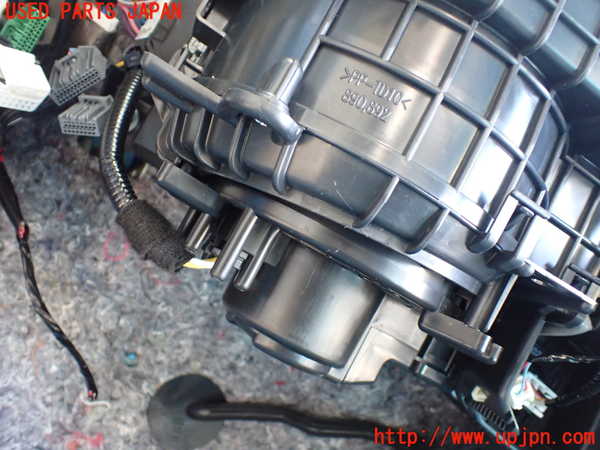 1UPJ-24156095]ジムニー シエラ(JB74W)ブロアファン(ブロアーファン) 中古_m0002.jpg