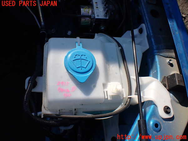 1UPJ-24156791]ジムニー シエラ(JB74W)ウォッシャータンク1 中古_m0001.jpg