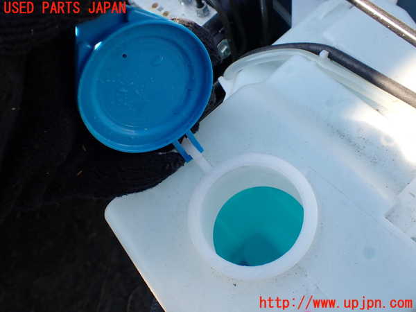 1UPJ-24156791]ジムニー シエラ(JB74W)ウォッシャータンク1 中古_m0002.jpg