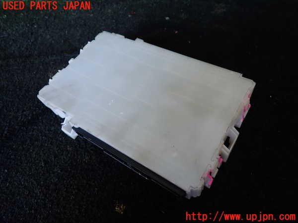 1UPJ-24156741]ジムニー シエラ(JB74W)ヒューズボックス1 中古_m0003.jpg